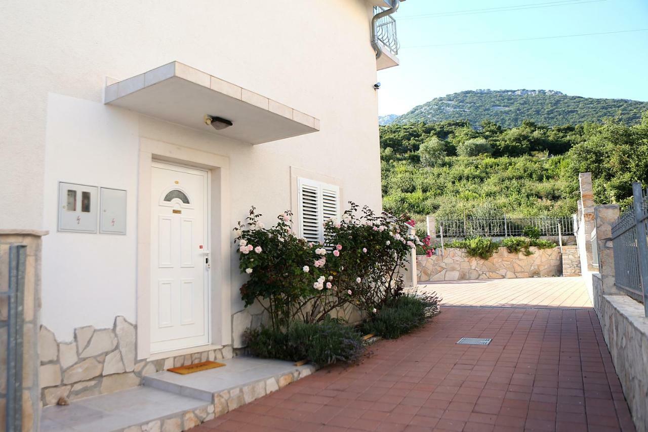 Apartments Villa Vida 오레비츠 외부 사진